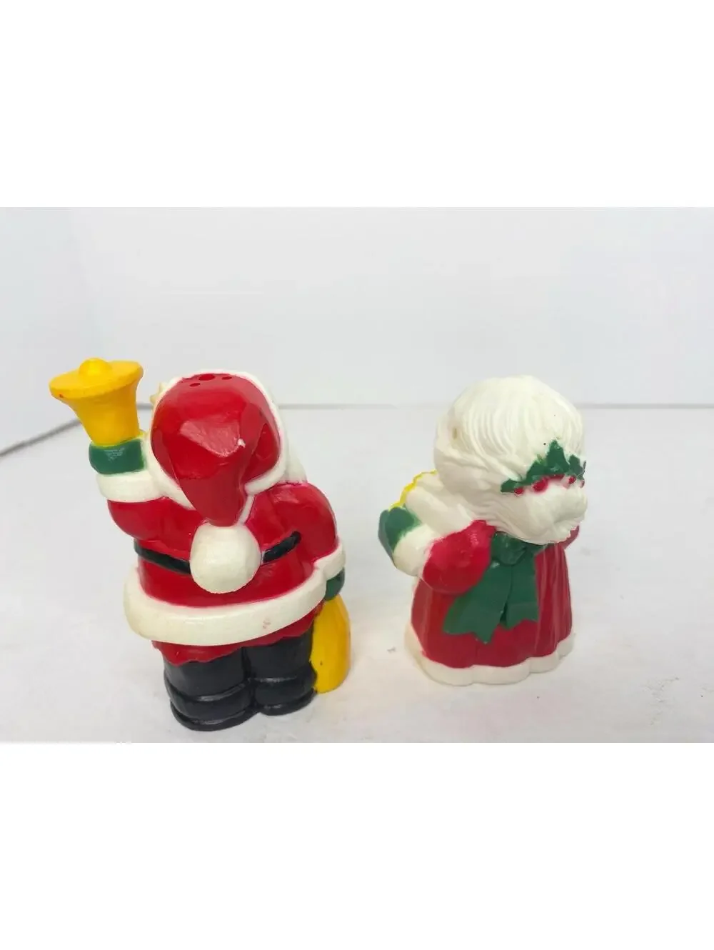 Vintage- 1986 McCrory Corp Mr. and Mrs. Claus Salt and Pepper Shakers